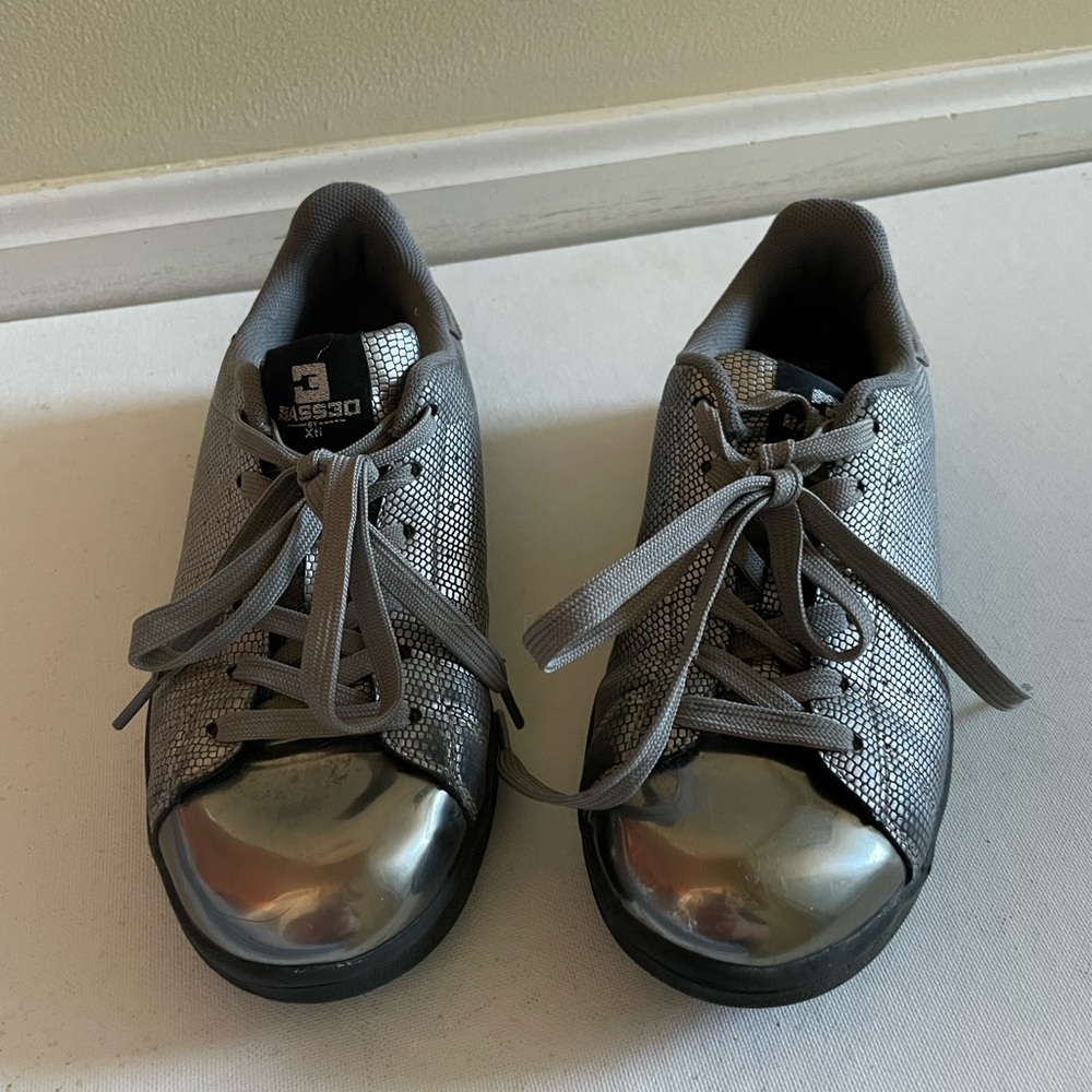 Bass 3D European shoes